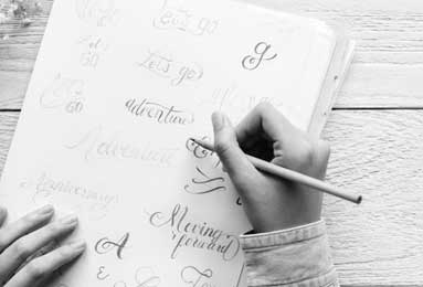 kaiyunsports：云端步伐，城市晨光中的你