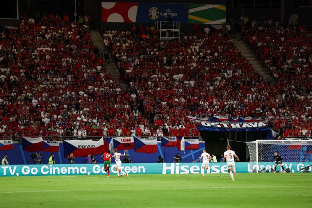 开云体育-【欧洲杯】将门虎子！孔塞桑绝杀，葡萄牙2比1捷克