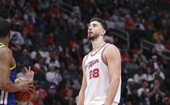 KAIYUN-帕金斯：申京的防守让我恶心，马刺连续点名打他15个回合